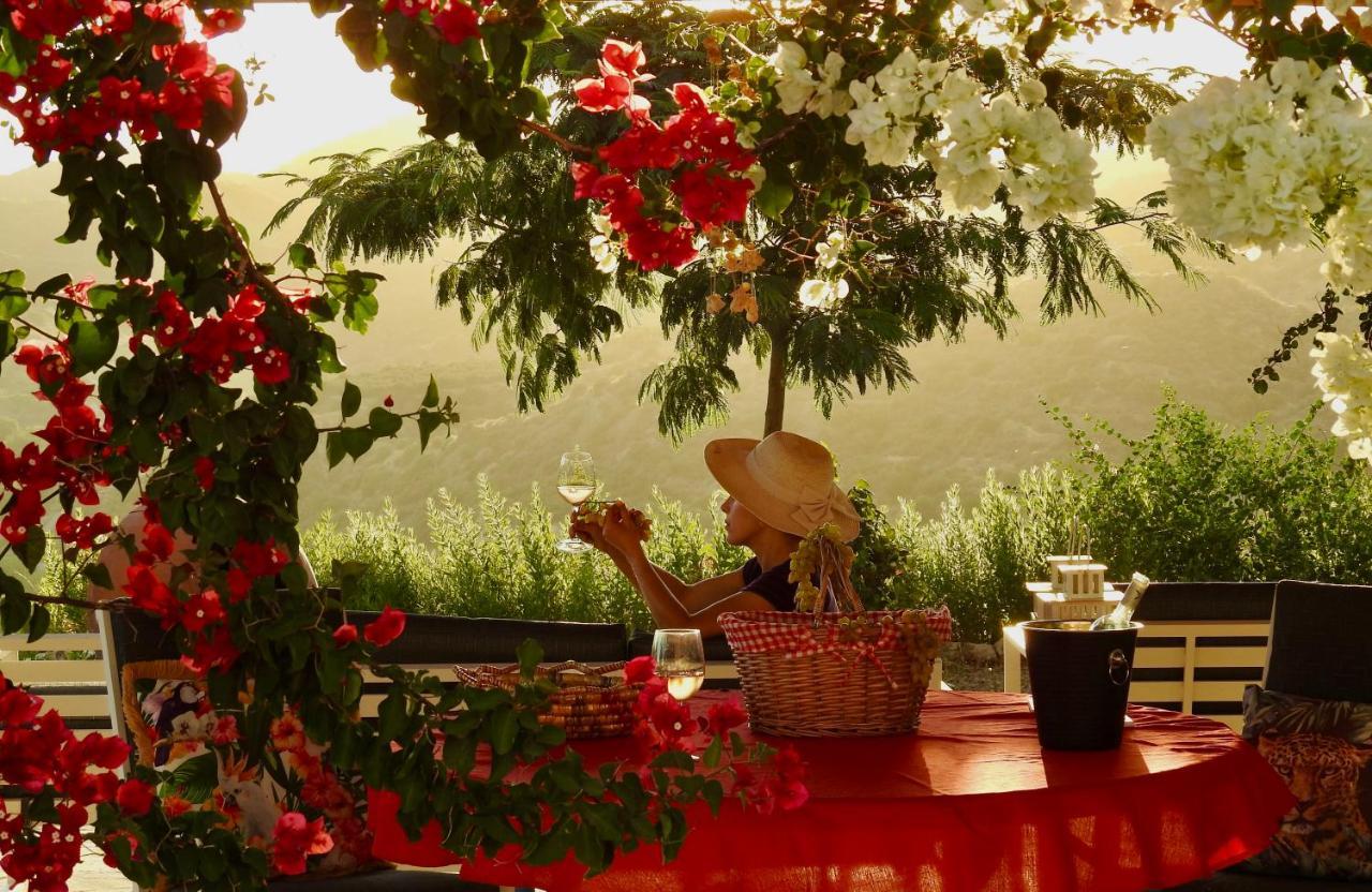 Tente de luxe Exclusive Nirvana Yurts Glamping Káto Drys