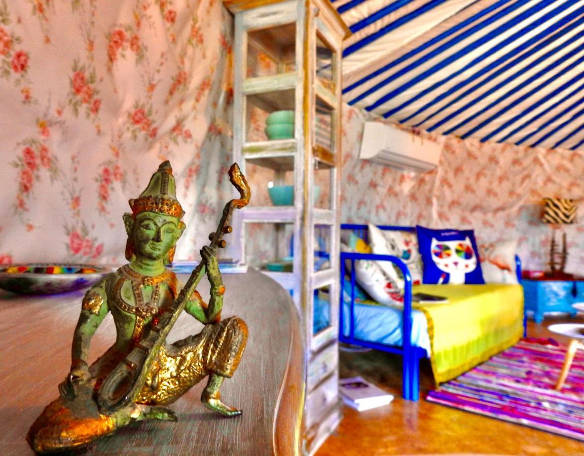 Tente de luxe Exclusive Nirvana Yurts Glamping *