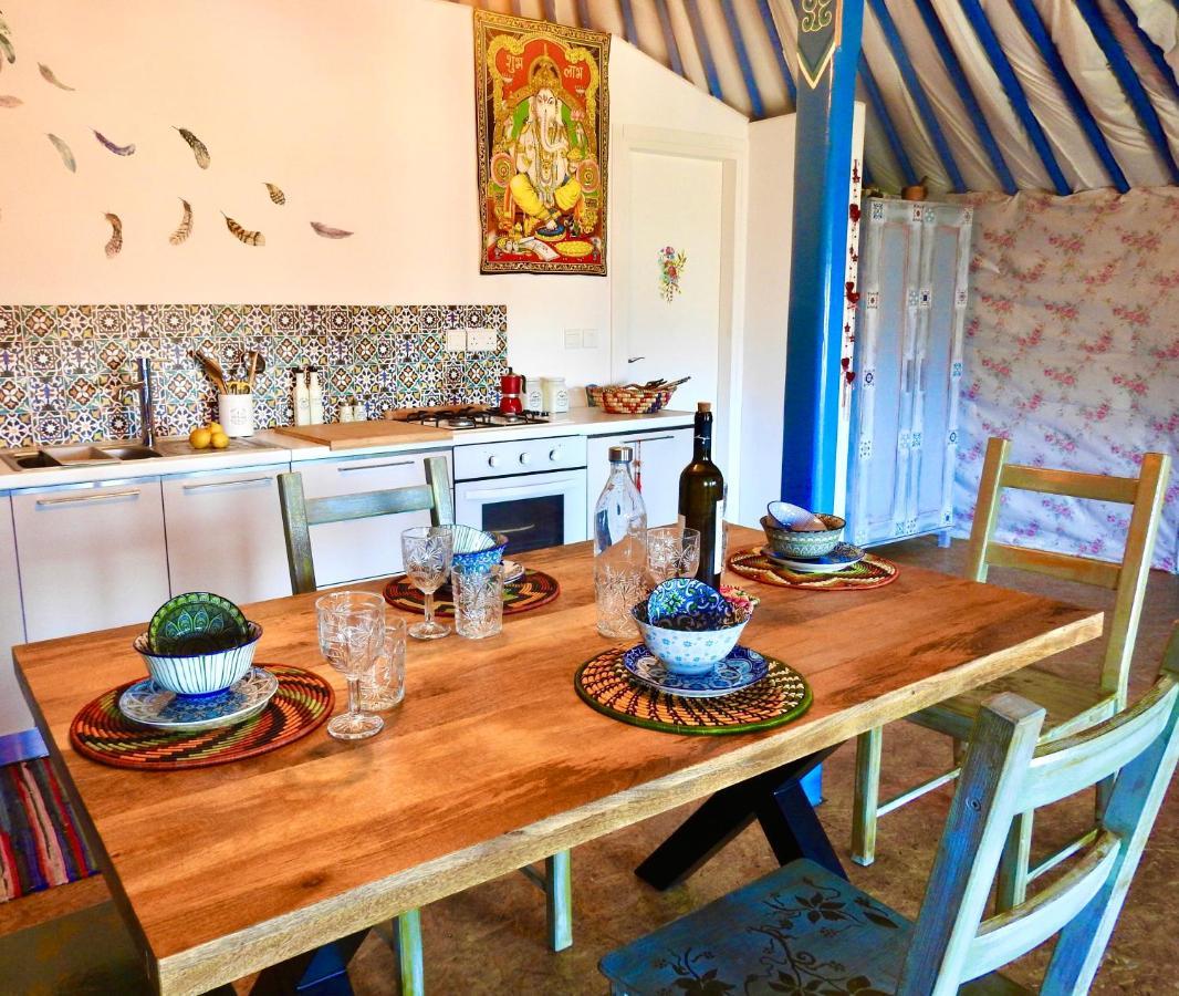 Tente de luxe Exclusive Nirvana Yurts Glamping